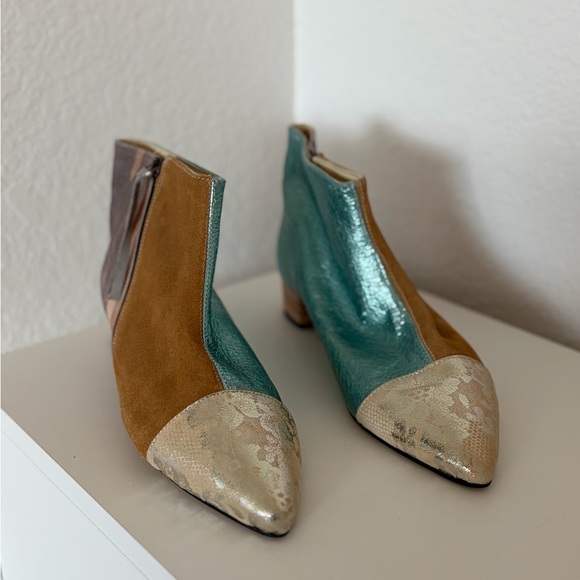 NEW EBARRITO 41 Multicolor Leather Ankle Zip Booties Boots - Picture 2 of 16